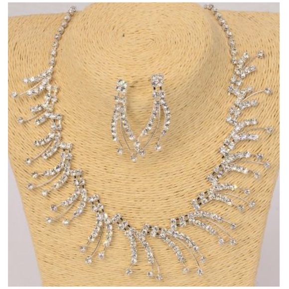 Silver Rhinestone Statement Necklace & Earring Set | NWT - Picture 2 of 5